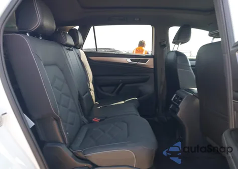 2024 Volkswagen Atlas Cross Sport 2.0T Se W/Technology z USA, uszkodzony, nr VIN 1V2JE2CA6RC212868